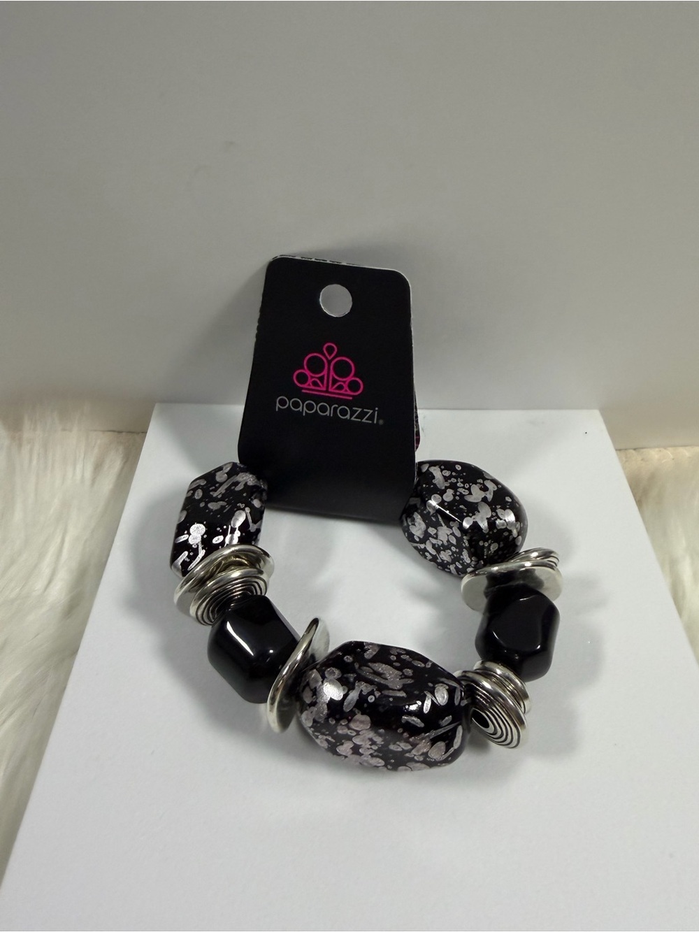 🩷5/$10🩷 paparazzi Black & Silver Splash Beaded Stretch Bracelet